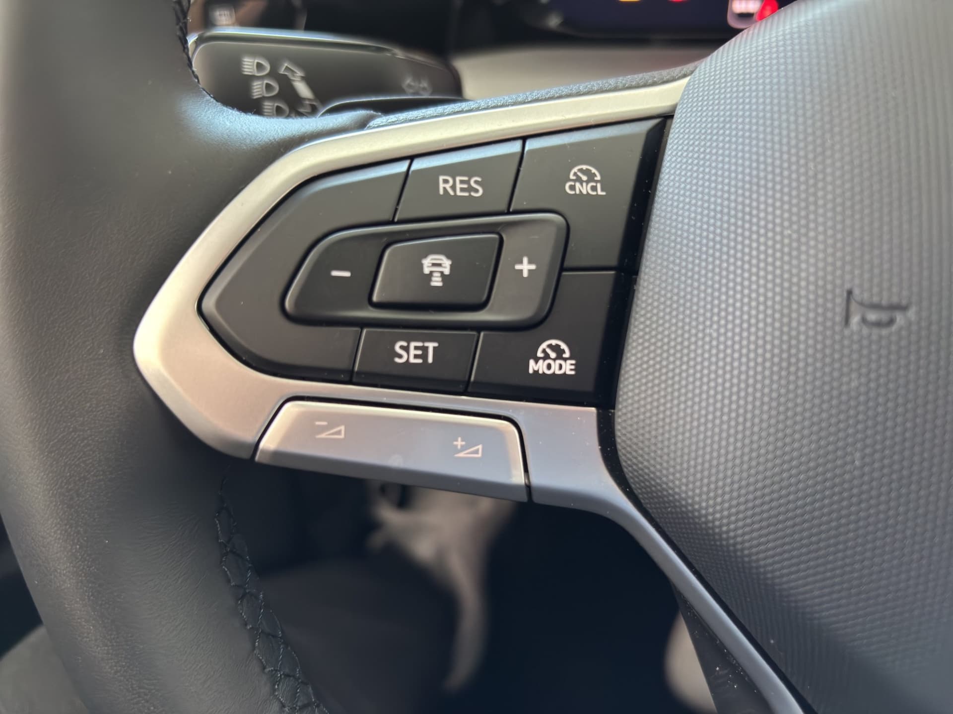 Volkswagen Golf Life 1.5 TSI 115 PS DSG ACC KAMERA NAVI Bild 20