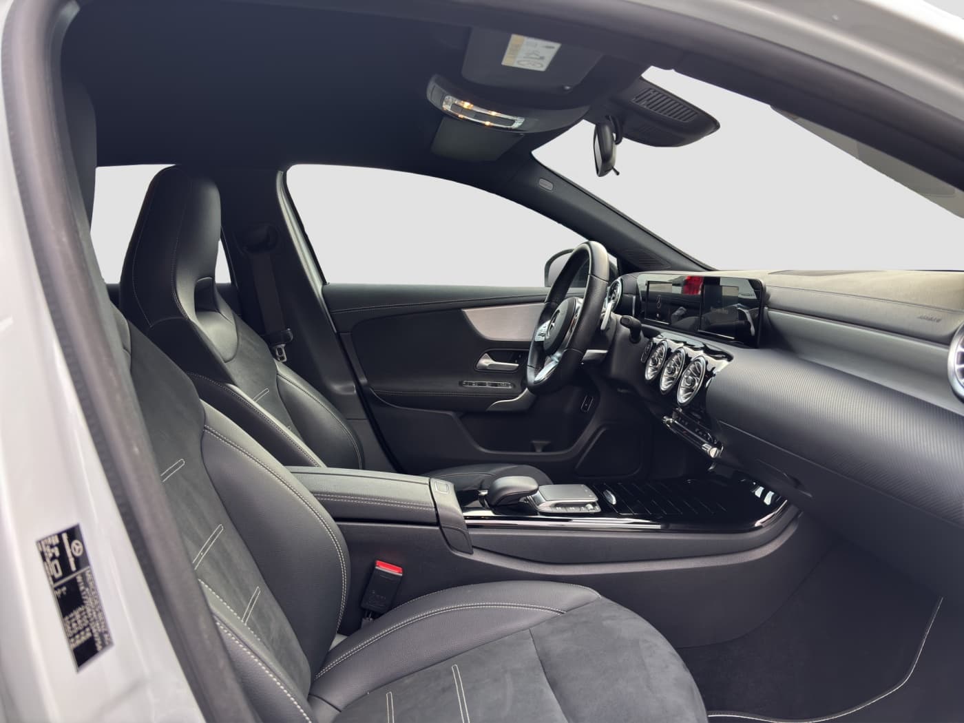 Mercedes-Benz A 250 e Bild 15