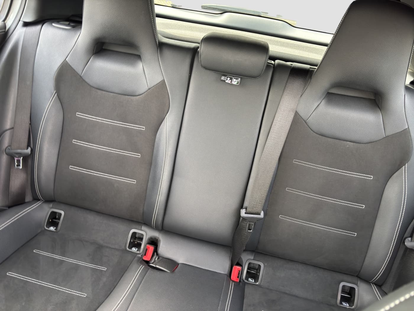 Mercedes-Benz A 250 e Bild 16