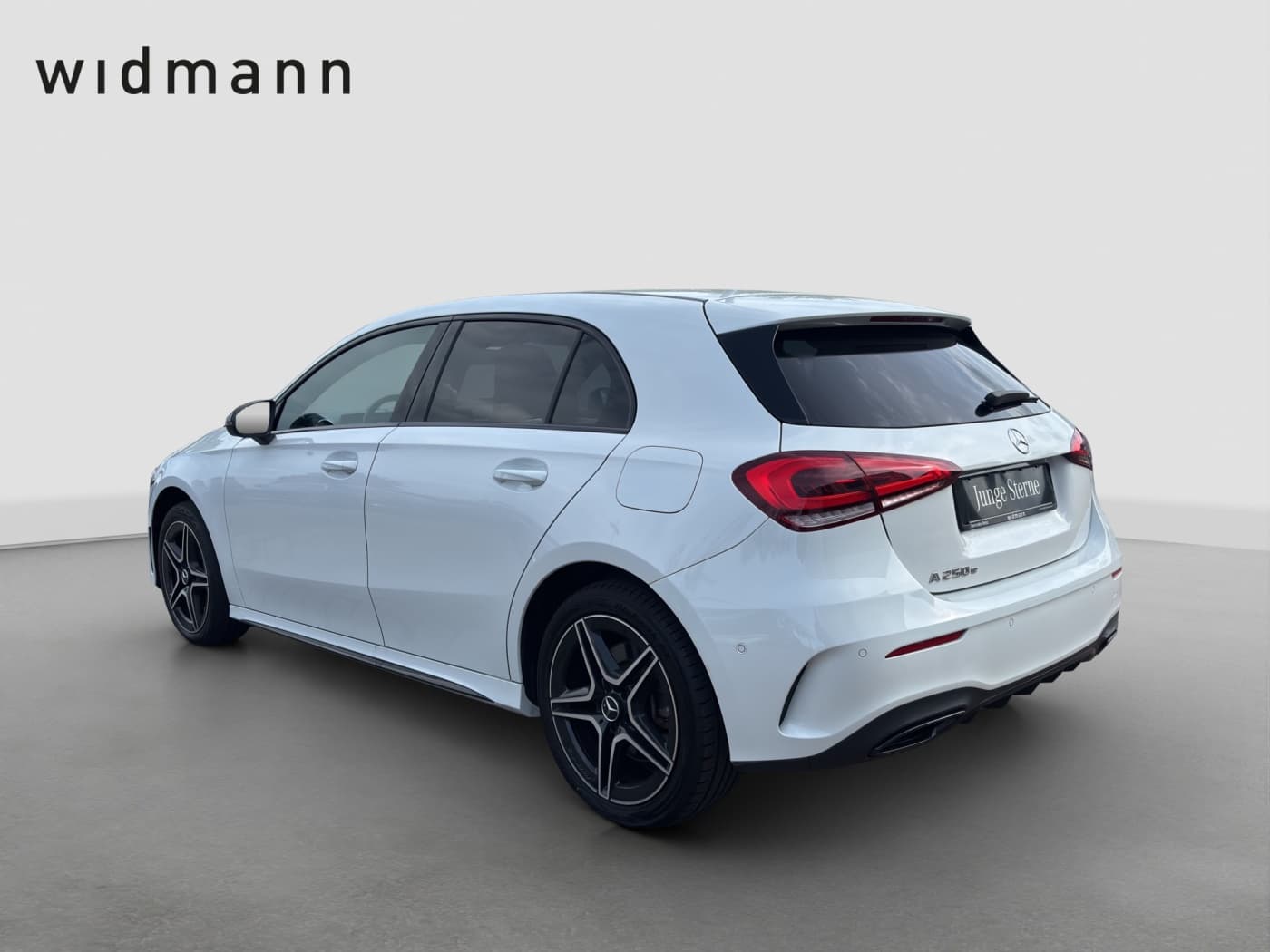 Mercedes-Benz A 250 e Bild 8