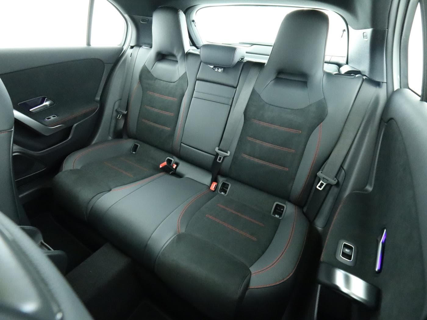 Mercedes-Benz A 180 d Bild 18