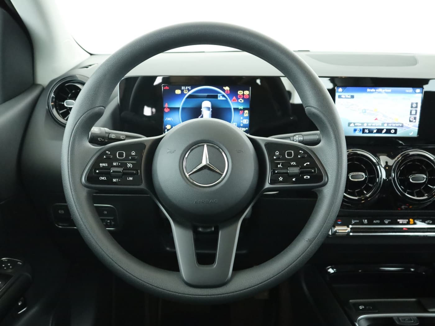 Mercedes-Benz B 250 e Bild 11