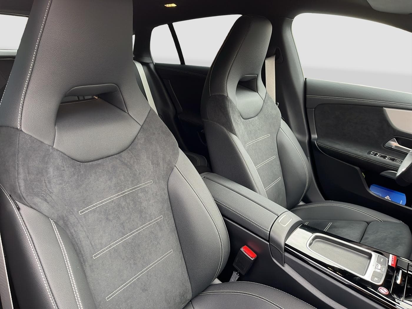 Mercedes-Benz CLA 200 Shooting Brake Bild 13