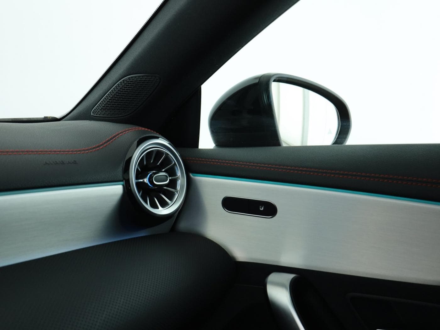 Mercedes-Benz CLA 250 e SB Bild 16