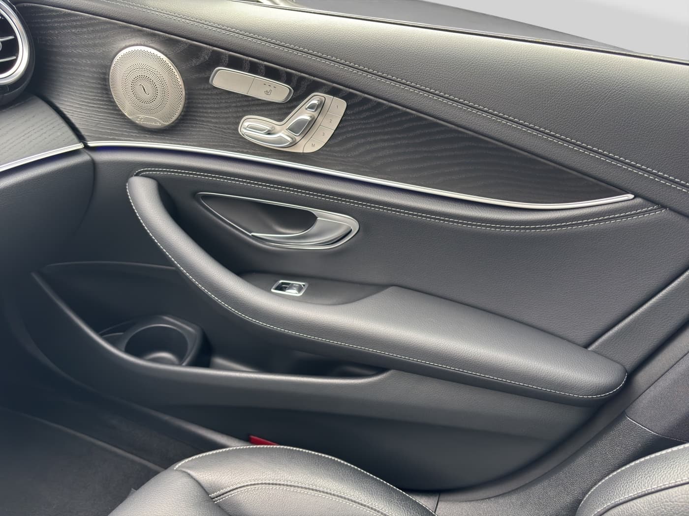 Mercedes-Benz E 300 de T Bild 14