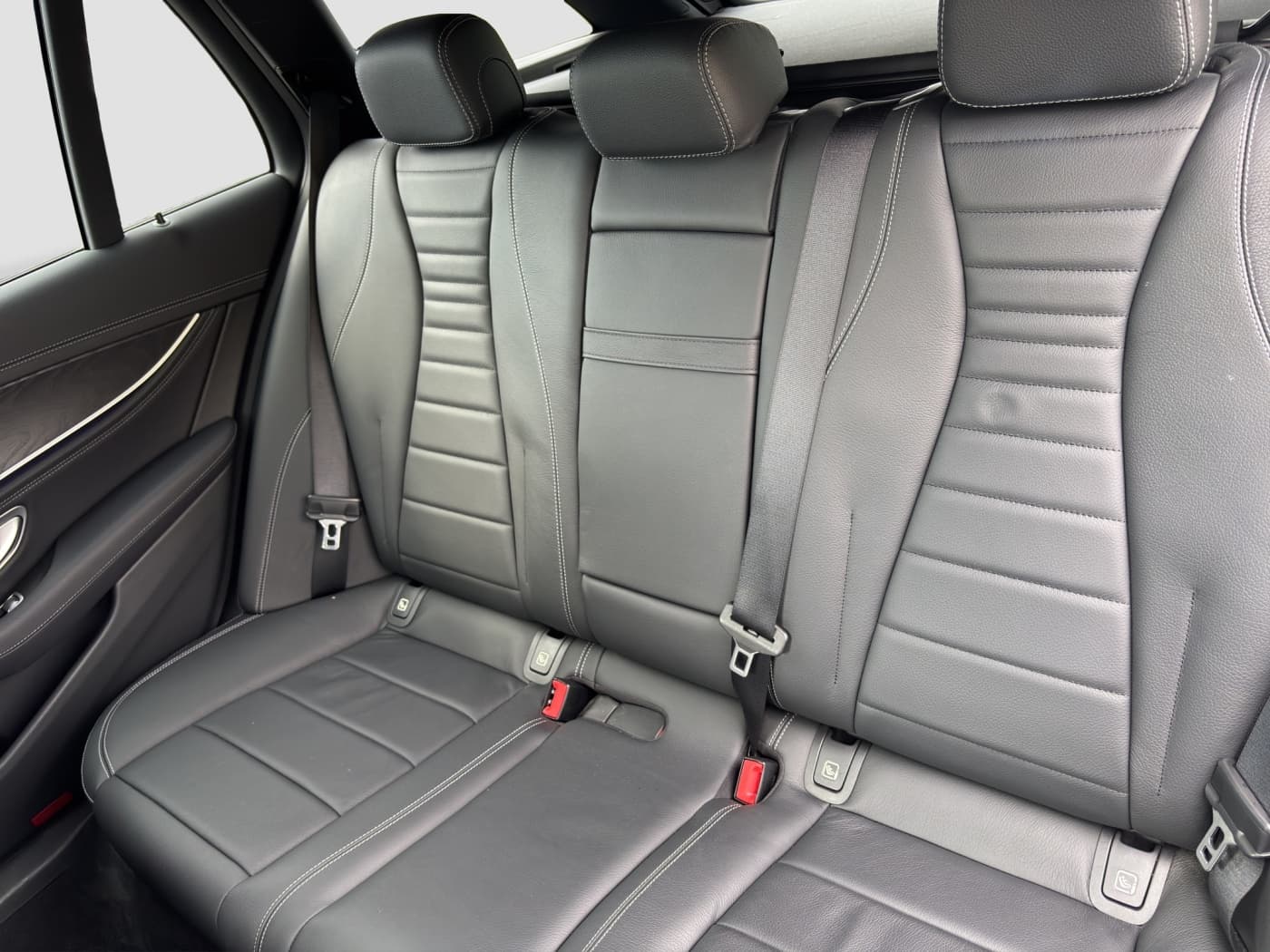 Mercedes-Benz E 300 de T Bild 17