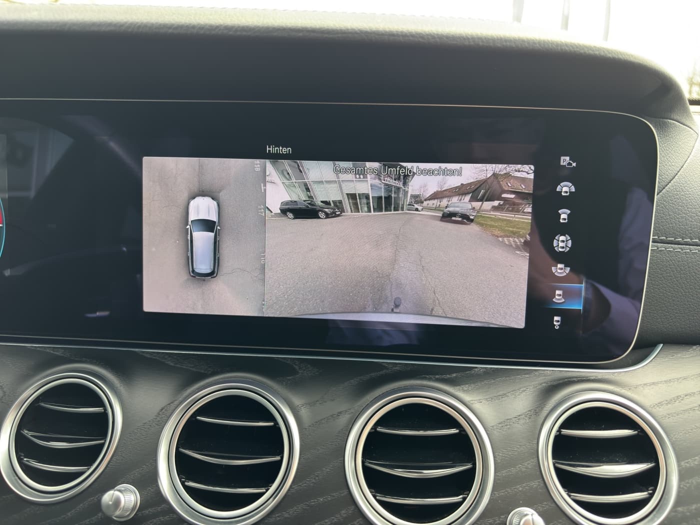 Mercedes-Benz E 300 de T Bild 25