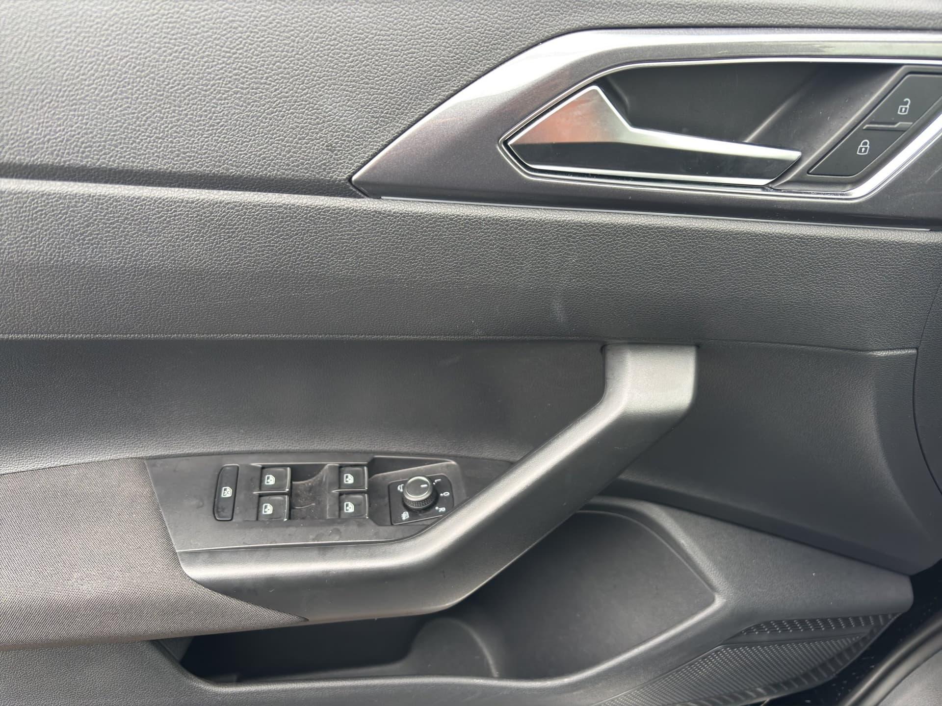 Volkswagen POLO GTI 2.0 TSI 207 PS DSG ACC APP Bild 14