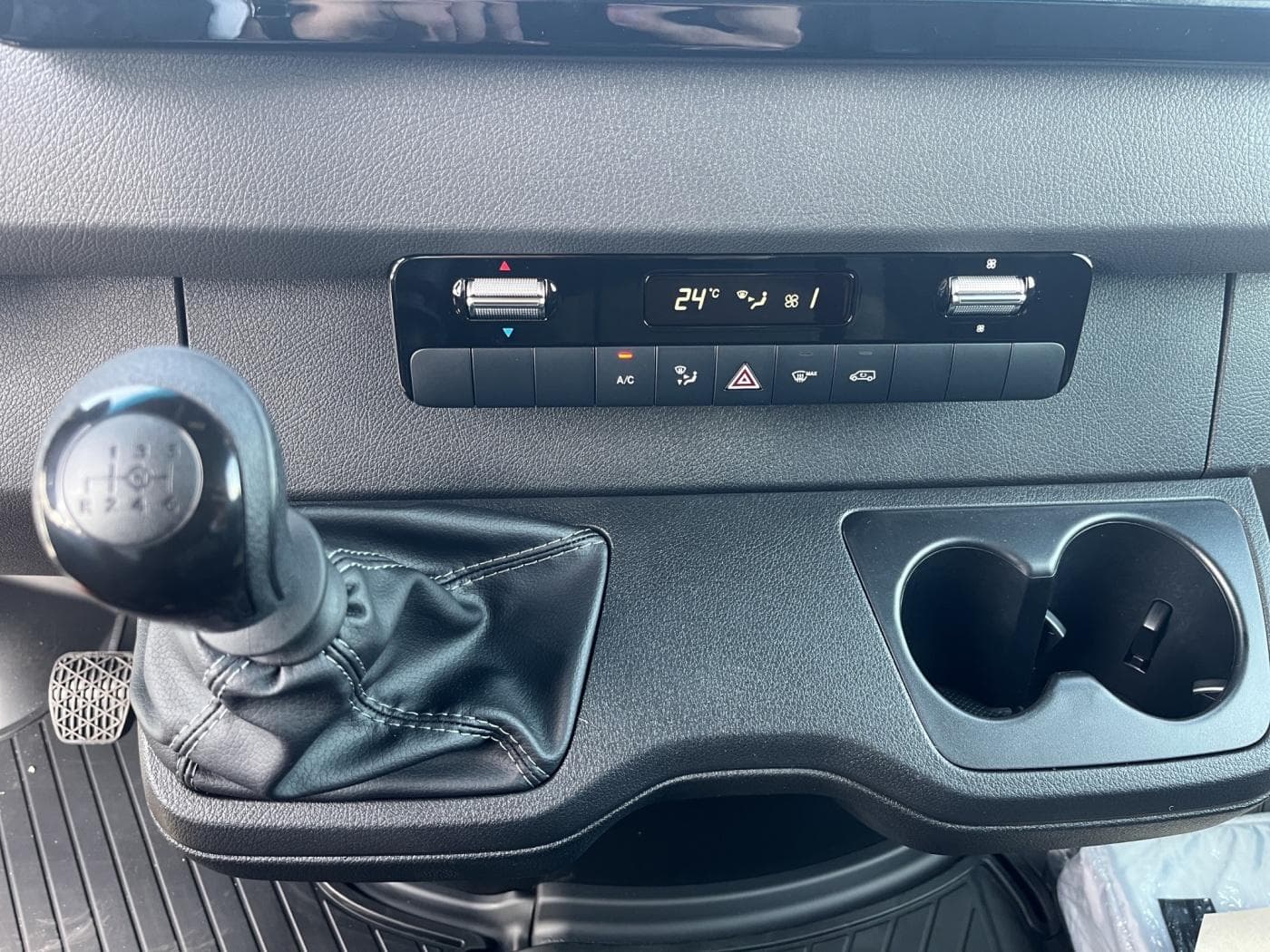 Mercedes-Benz Sprinter 317 CDI Kasten Bild 13