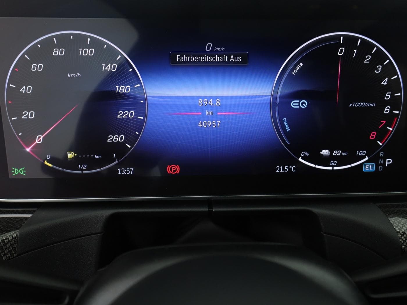 Mercedes-Benz C 300 e T Bild 12