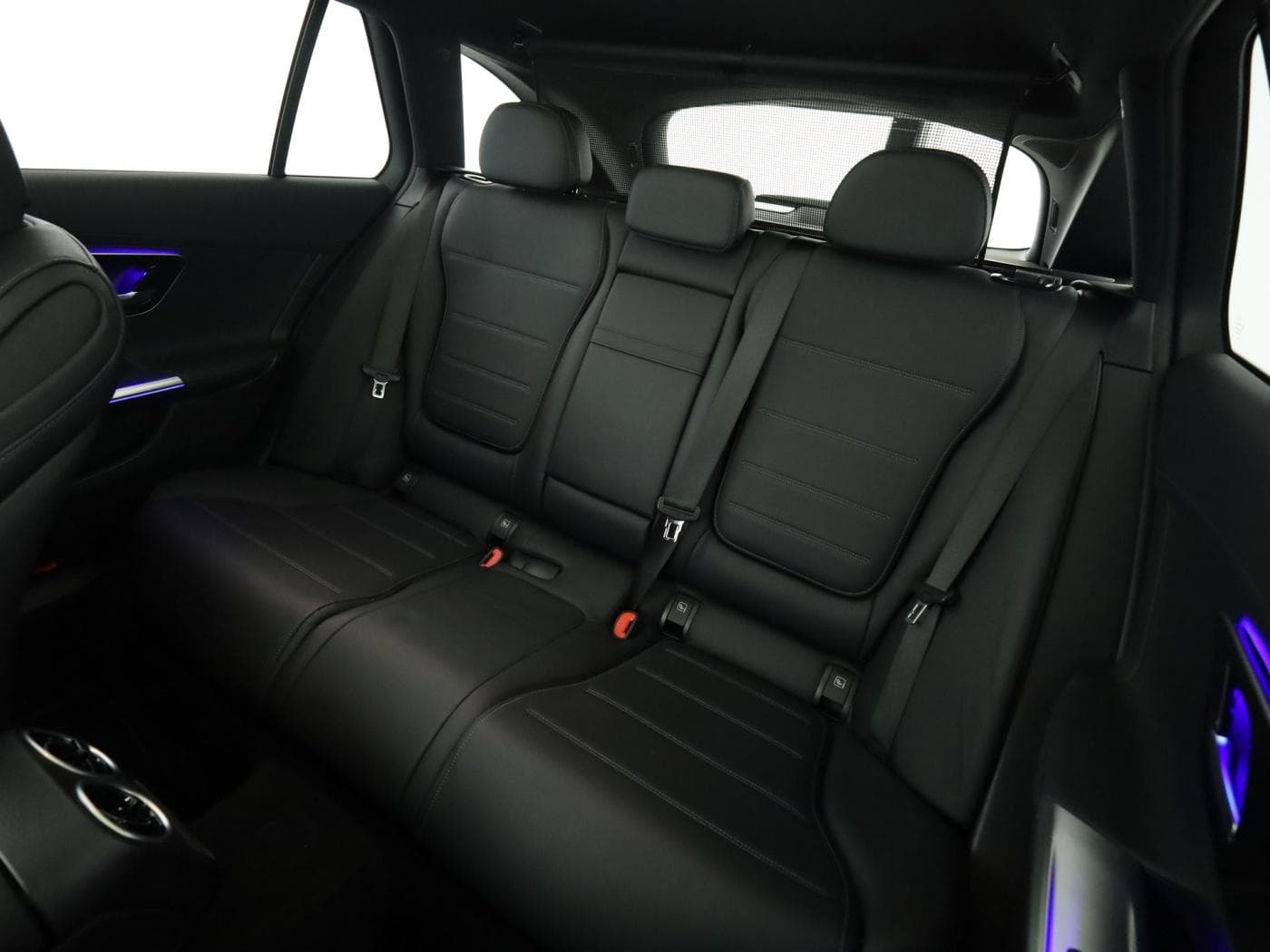 Mercedes-Benz C 300 e T Bild 18