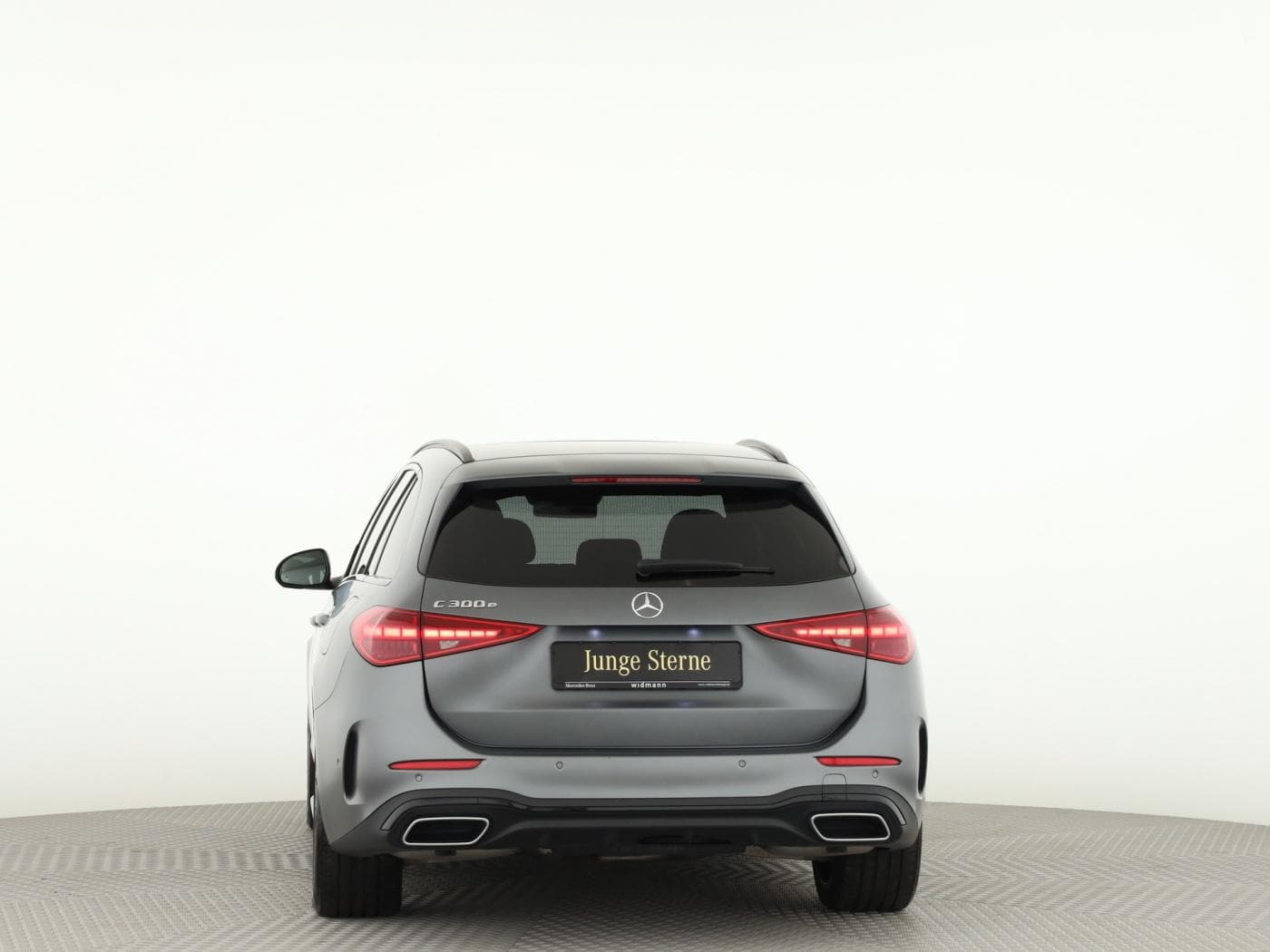 Mercedes-Benz C 300 e T Bild 4