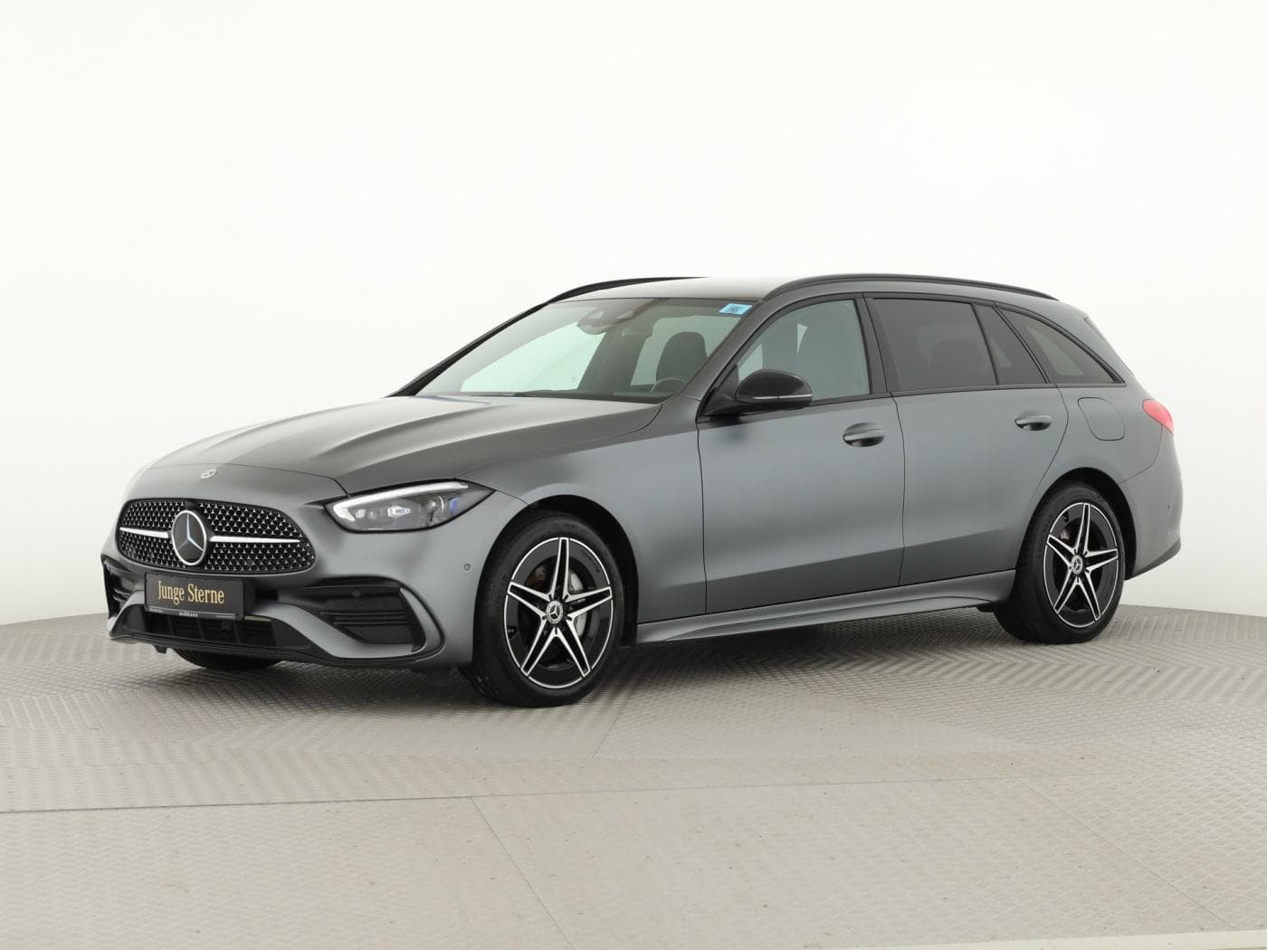 Mercedes-Benz C 300 e T Bild 5