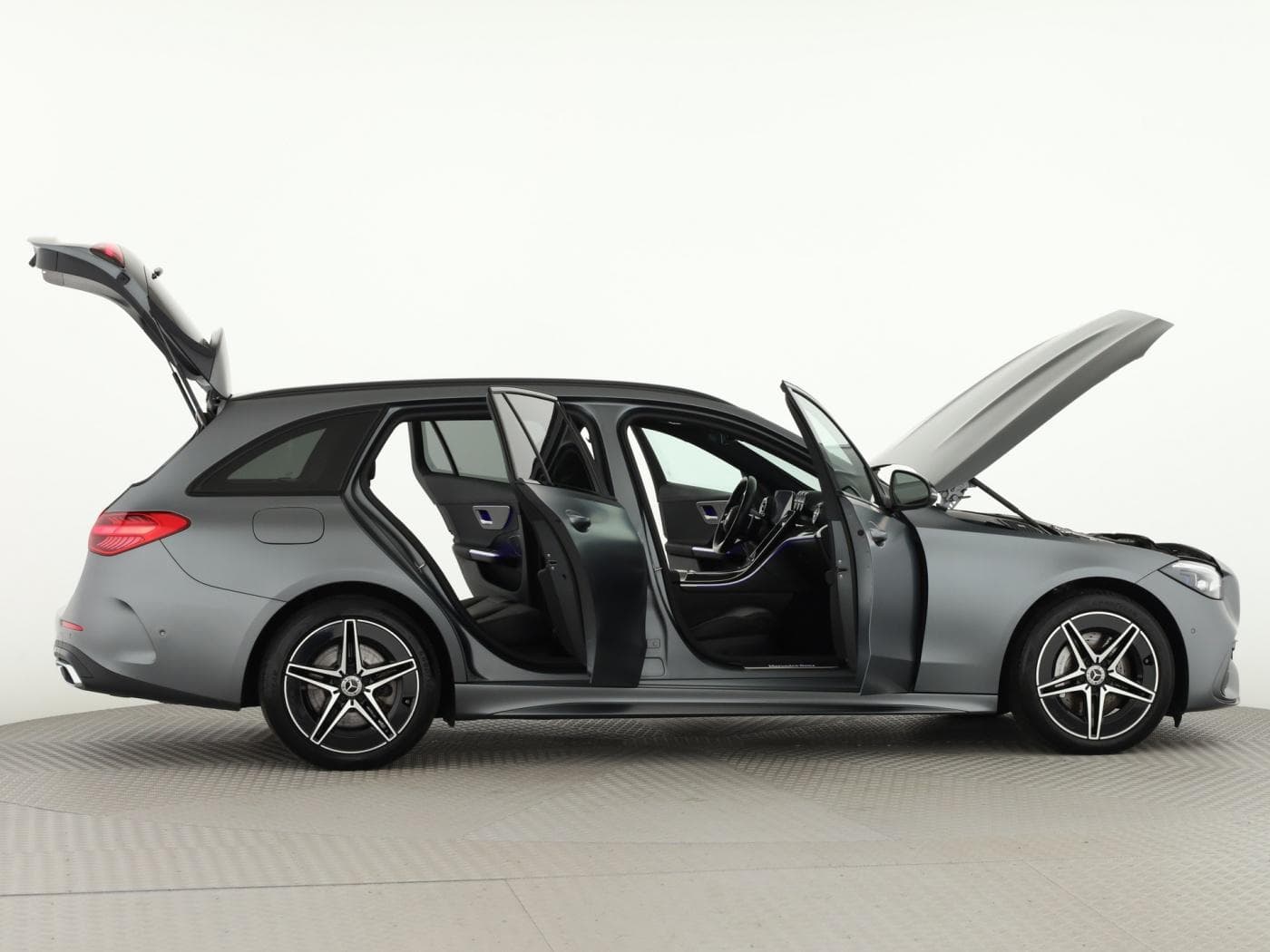 Mercedes-Benz C 300 e T Bild 8