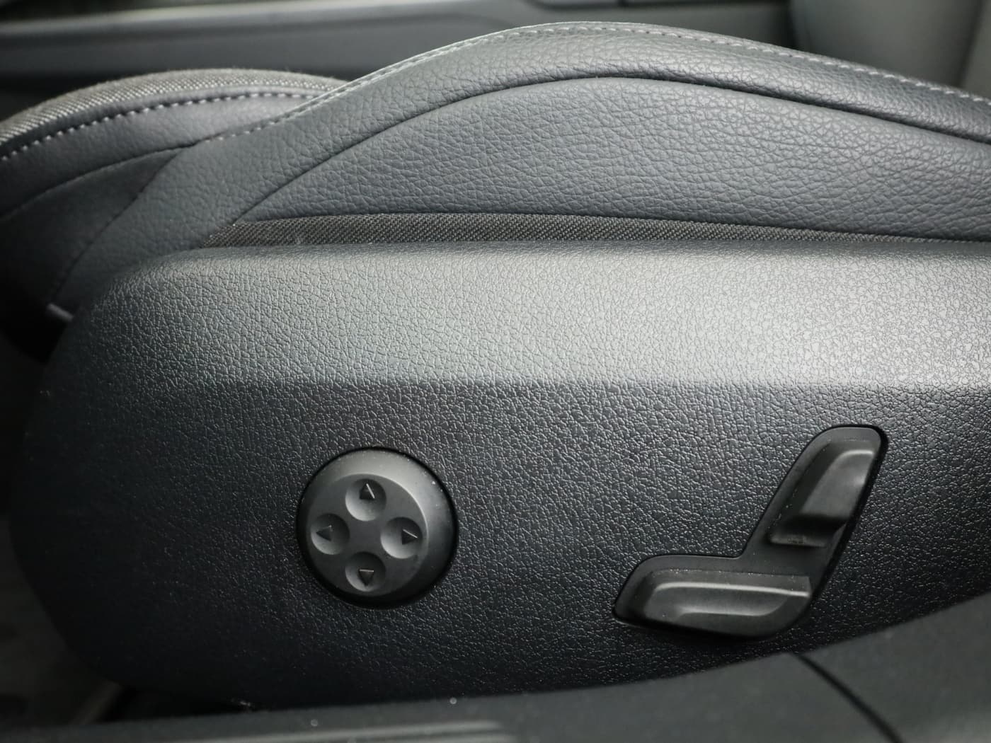 Mercedes-Benz E 220 d Bild 25