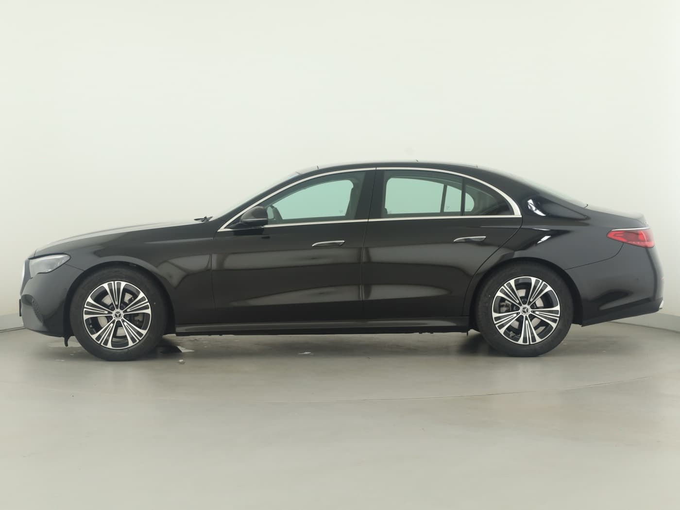 Mercedes-Benz E 220 d Bild 7