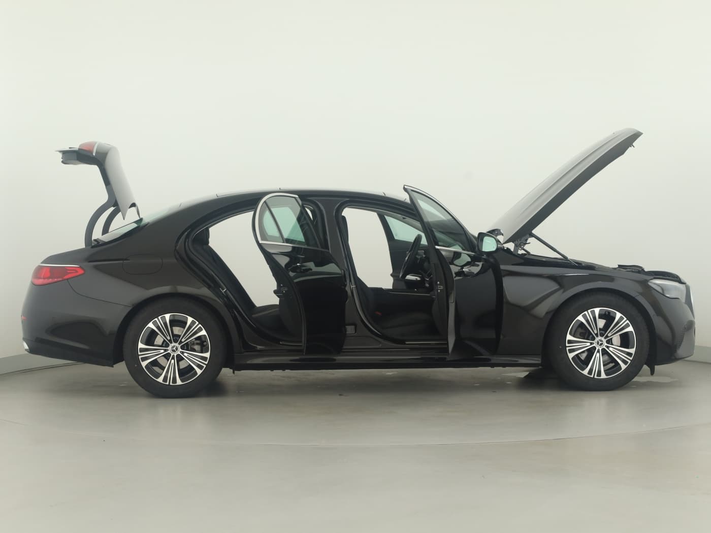Mercedes-Benz E 220 d Bild 8