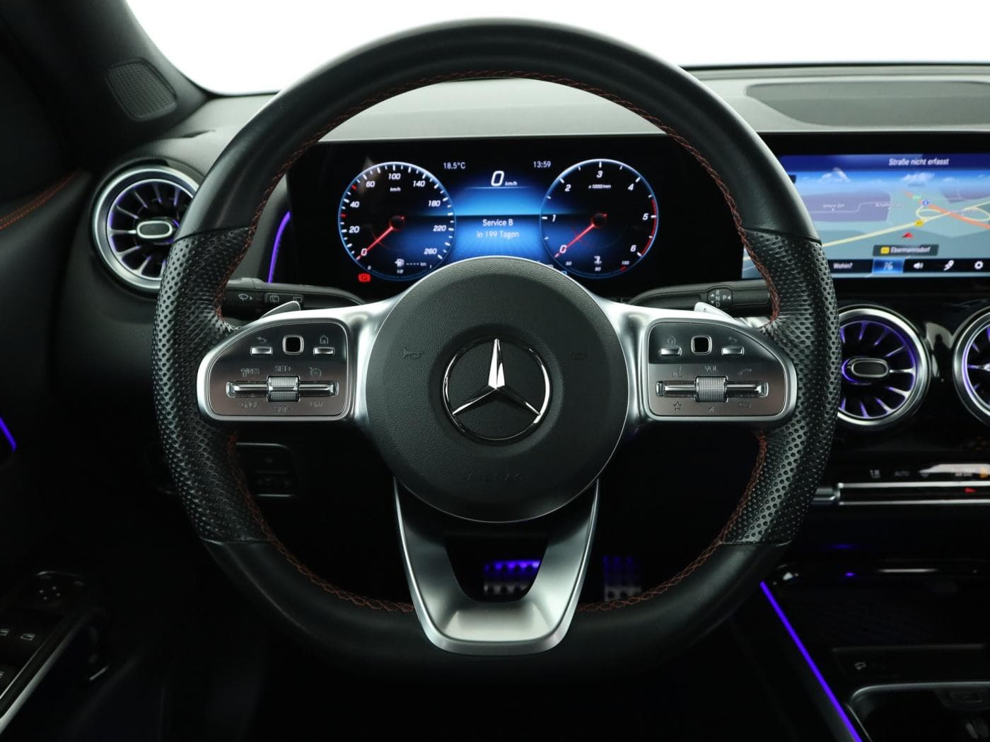 Mercedes-Benz GLB 200 d Bild 11