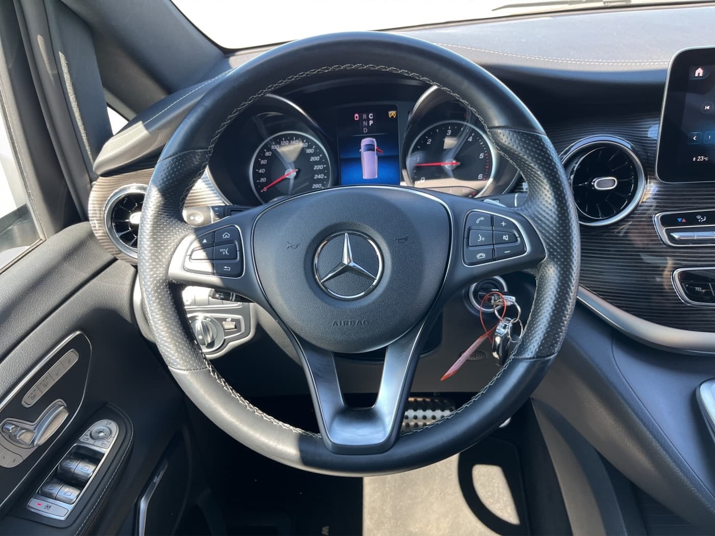Mercedes-Benz V 300 d 4MATIC AVANTGARDE EDITION Bild 10