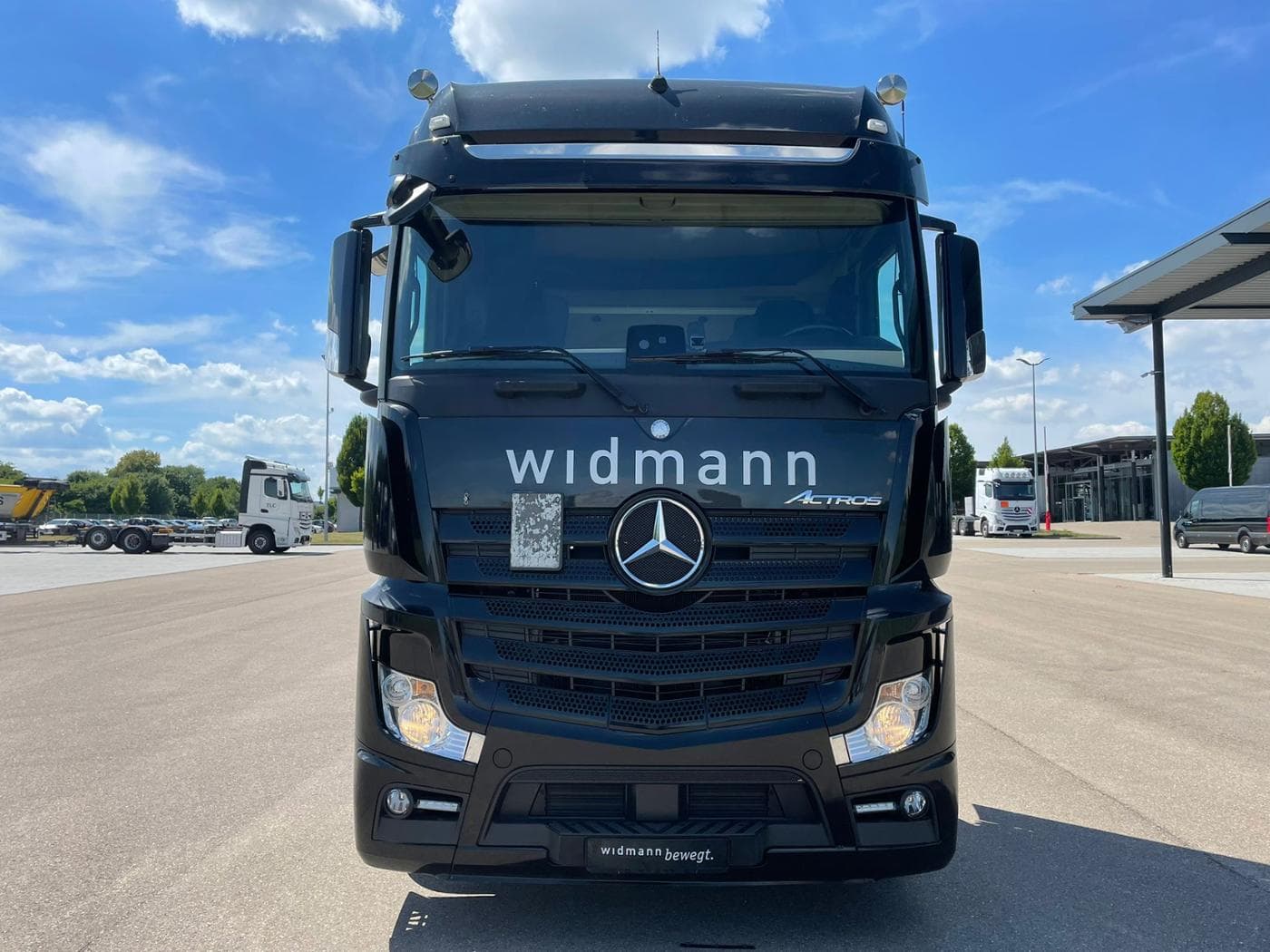 Mercedes-Benz Actros 1851 LS BigSpace Bild 10