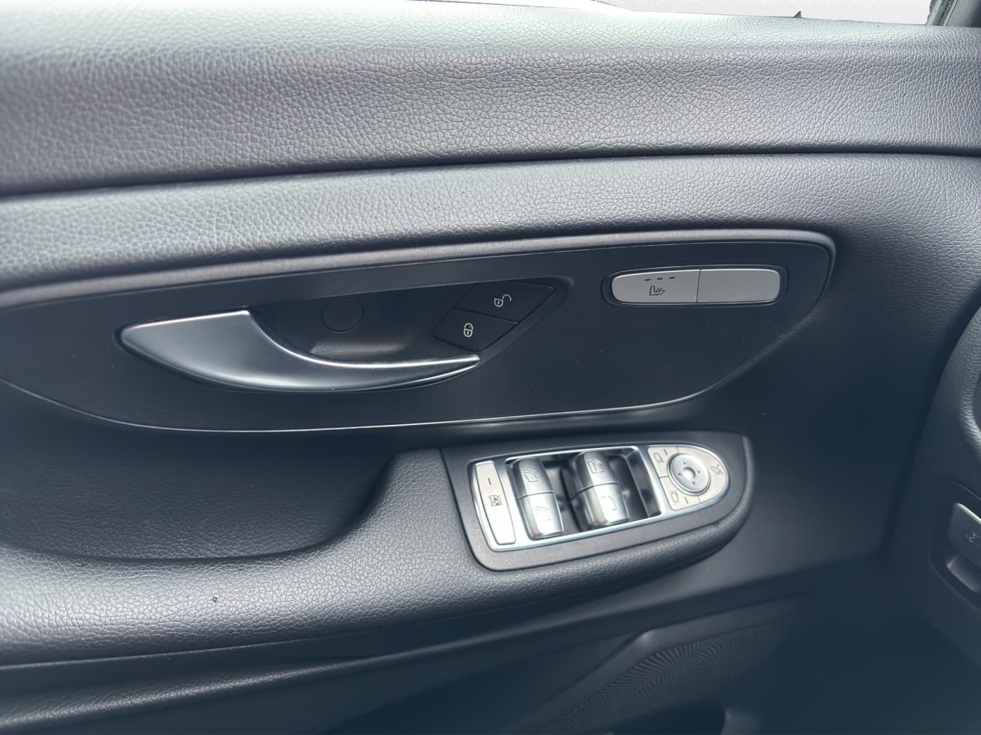 Mercedes-Benz V 220 d EDITION Kompakt  VERKAUF NUR AN GEWERBE Bild 18