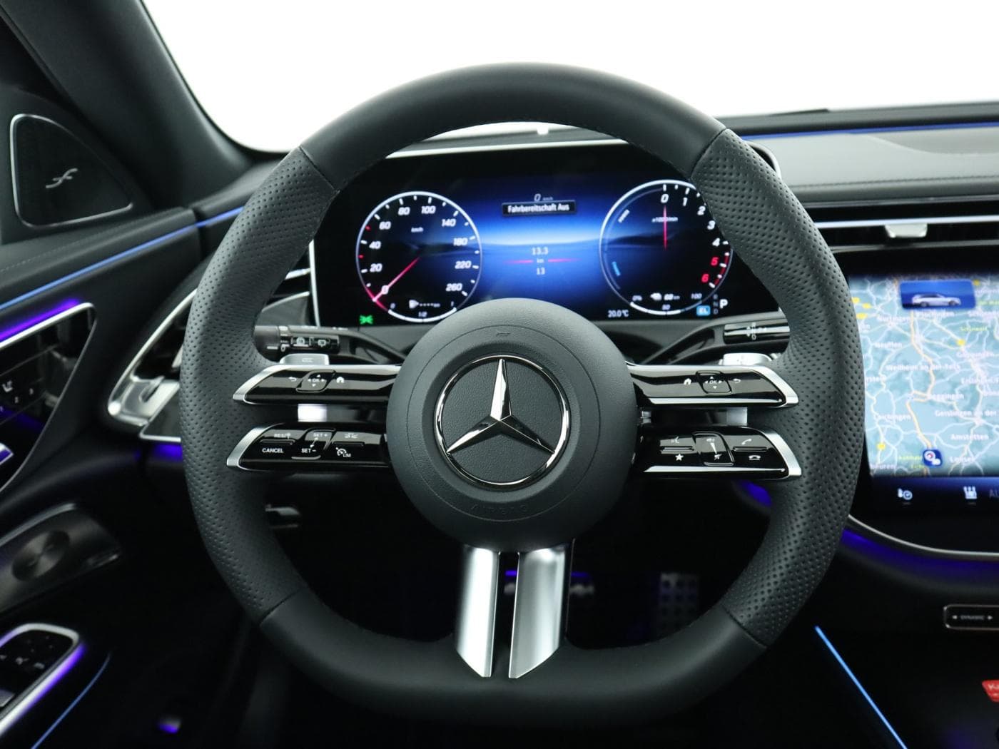Mercedes-Benz E 300 de T-Modell mit EQ Hybrid Technologie Bild 11