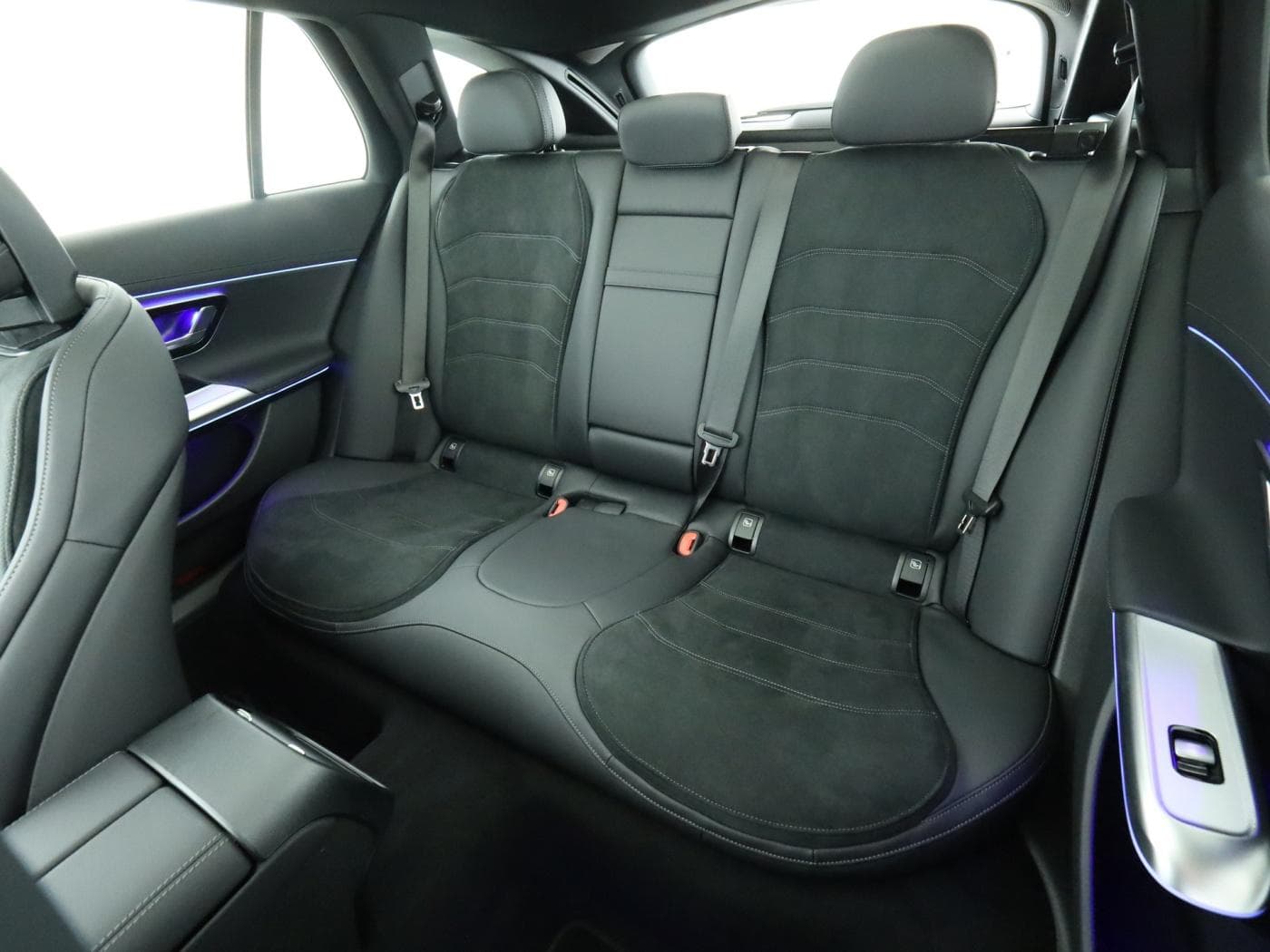 Mercedes-Benz E 300 de T-Modell mit EQ Hybrid Technologie Bild 18