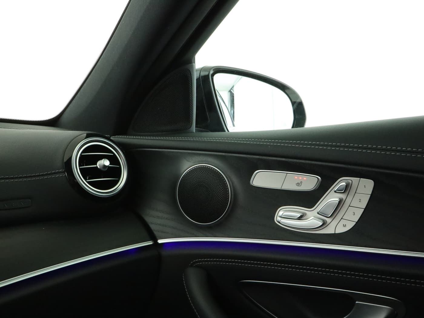 Mercedes-Benz E 400 d 4M Bild 16