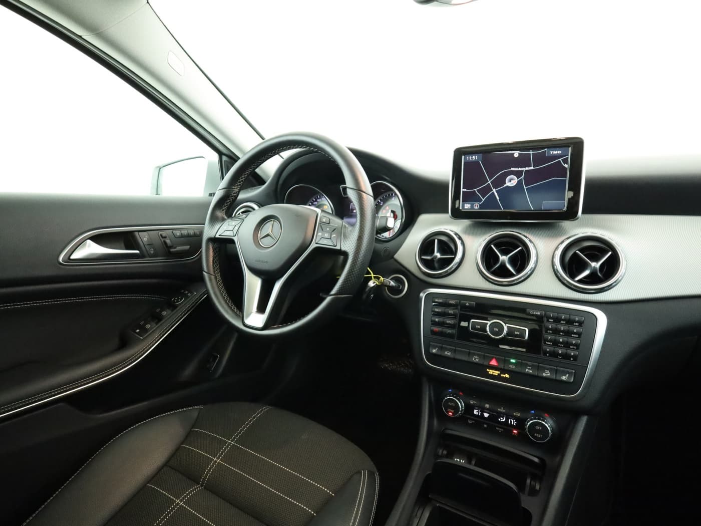 Mercedes-Benz GLA 220 CDI 4M Bild 10