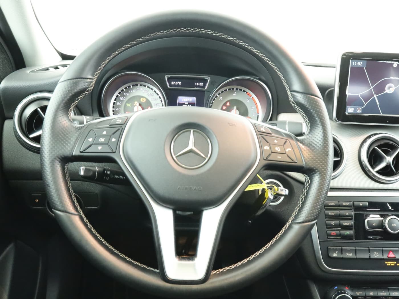 Mercedes-Benz GLA 220 CDI 4M Bild 11