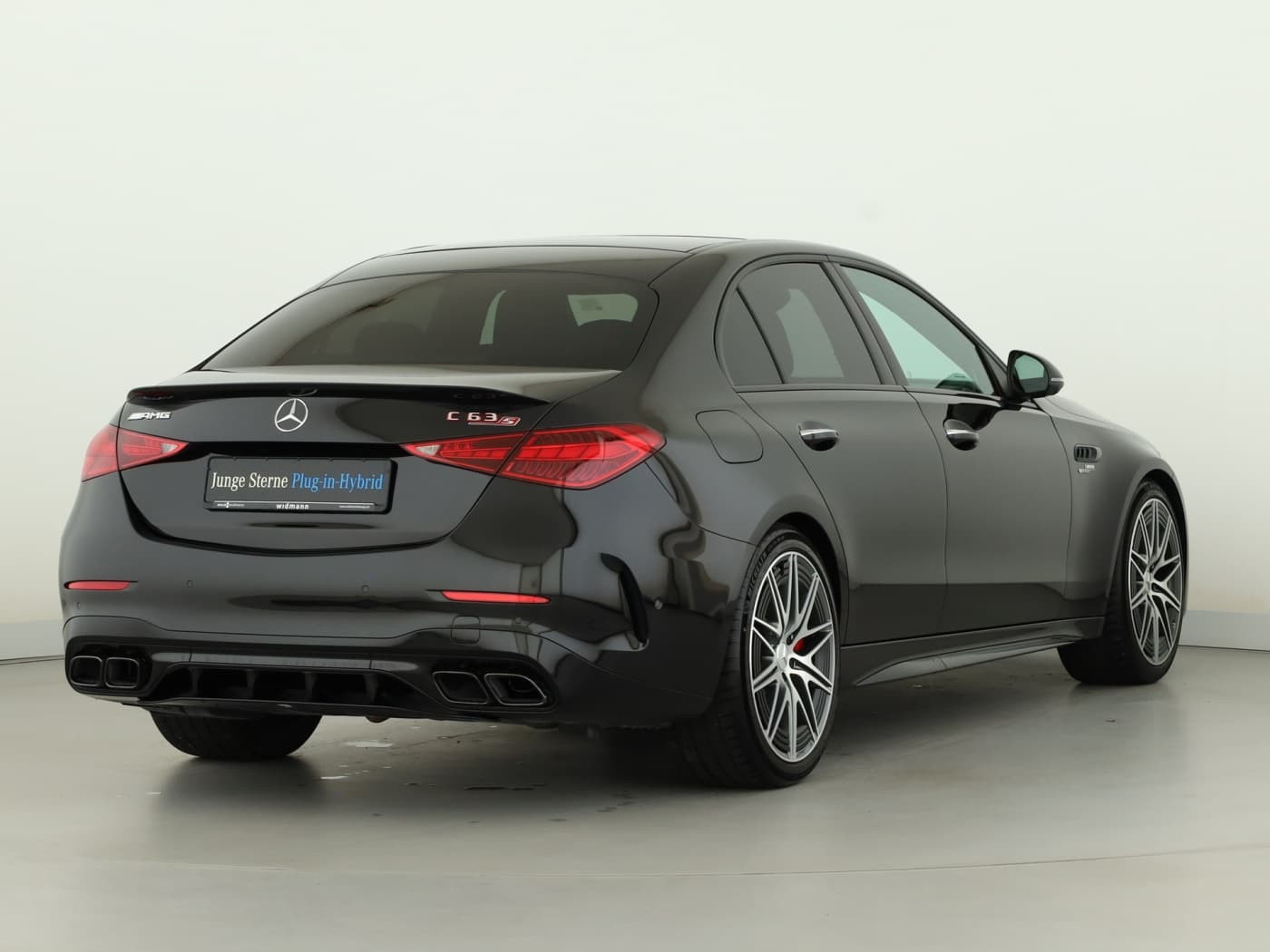 Mercedes-Benz C 63 S AMG E PERFORMANCE Bild 2