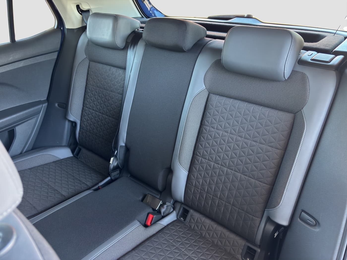 Volkswagen T-Cross 1.0 TSI Style Bild 16
