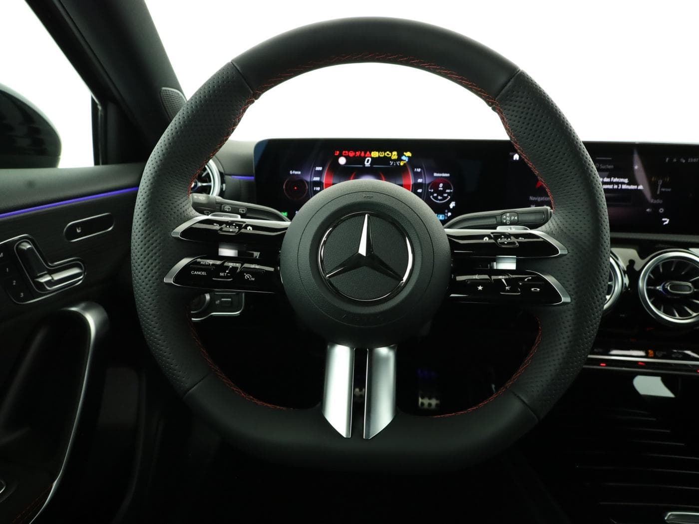 Mercedes-Benz A 200 d Bild 11
