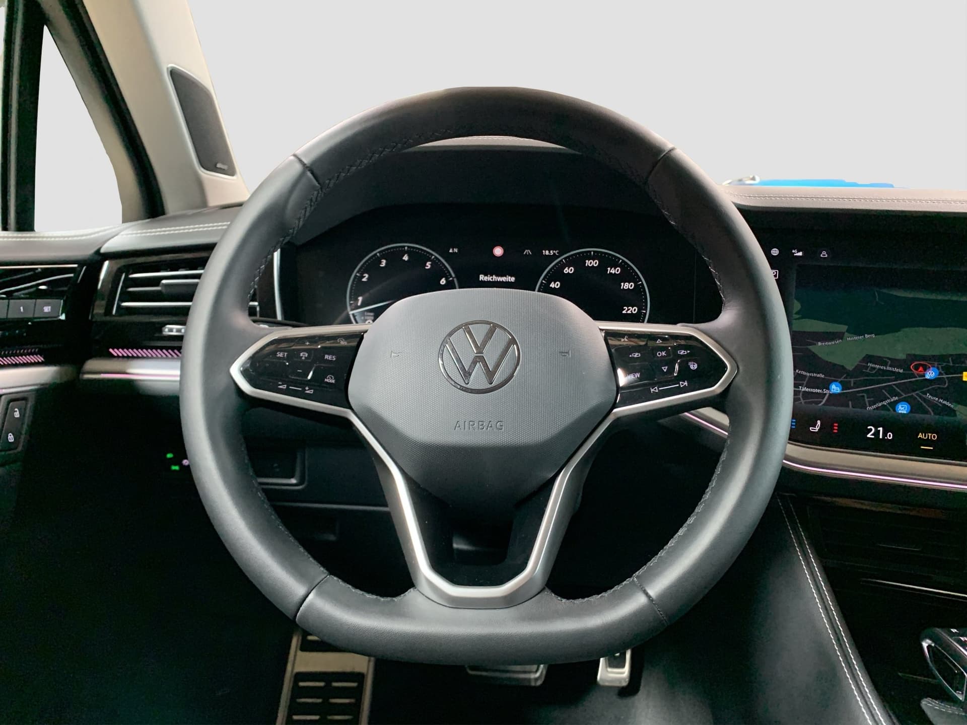 Volkswagen Touareg Elegance 3.0 l V6 TSI 4MOTION 8-Gang-Automatik (Tiptronic) Bild 10
