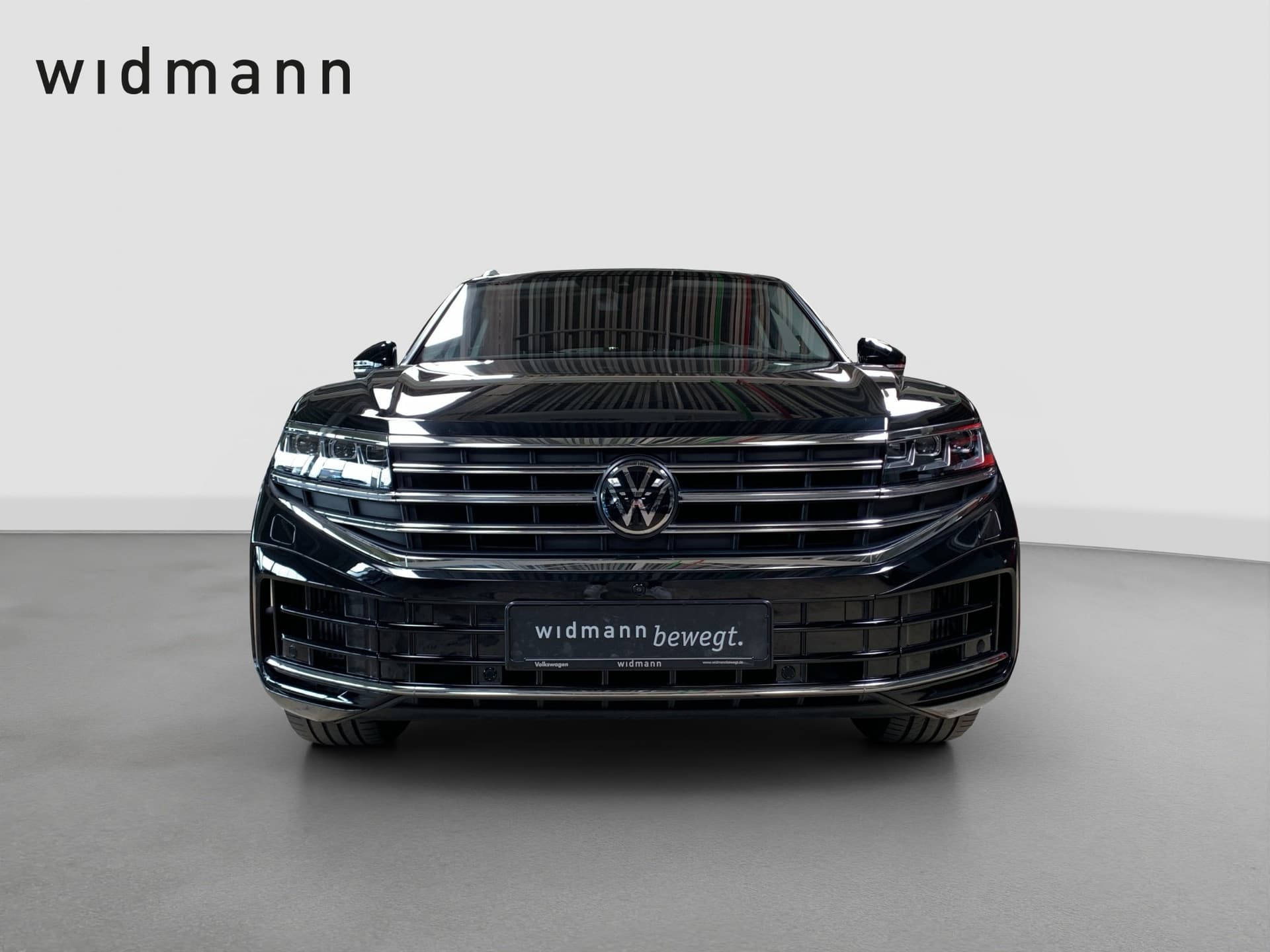 Volkswagen Touareg Elegance 3.0 l V6 TSI 4MOTION 8-Gang-Automatik (Tiptronic) Bild 3
