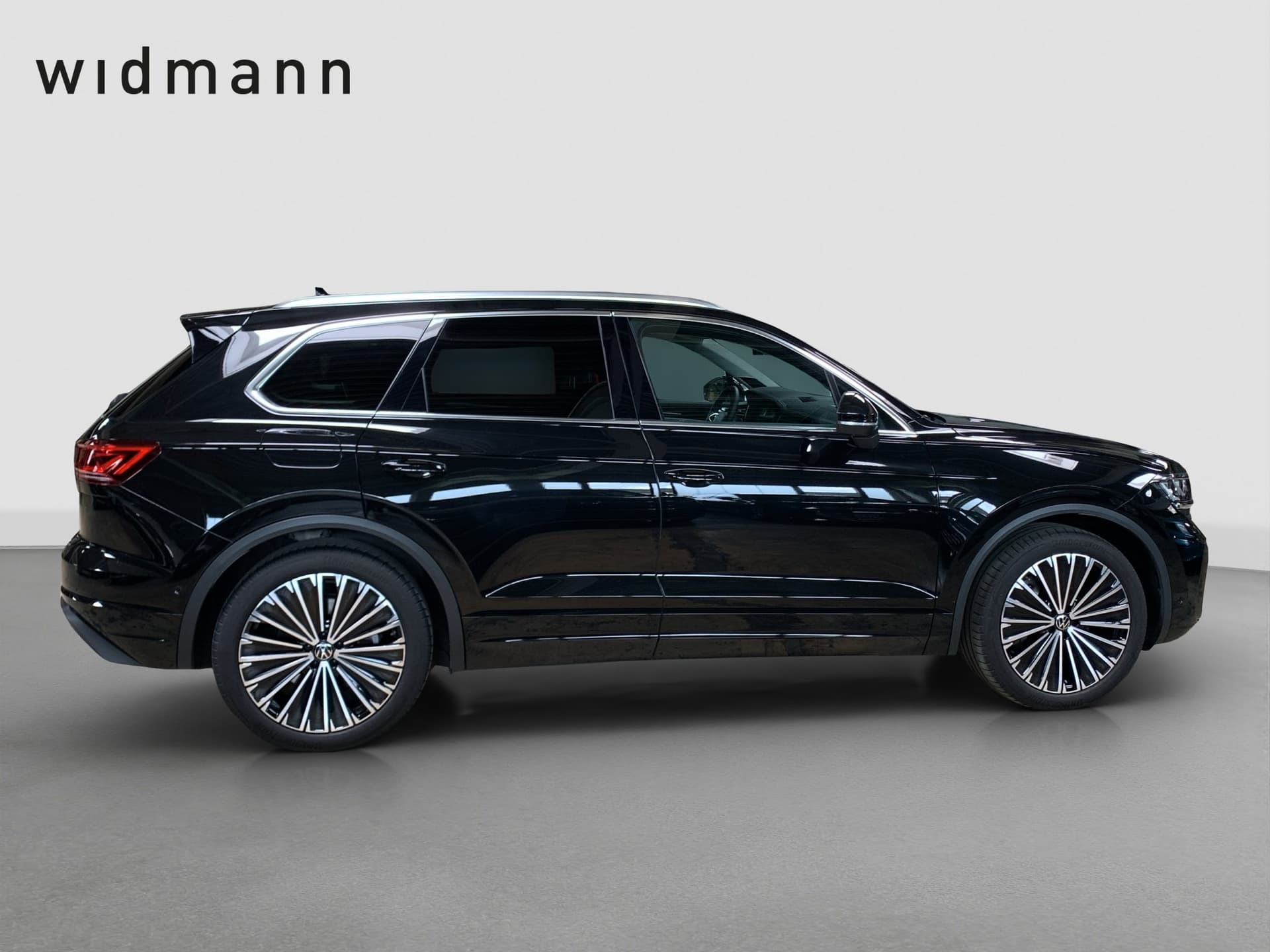 Volkswagen Touareg Elegance 3.0 l V6 TSI 4MOTION 8-Gang-Automatik (Tiptronic) Bild 6
