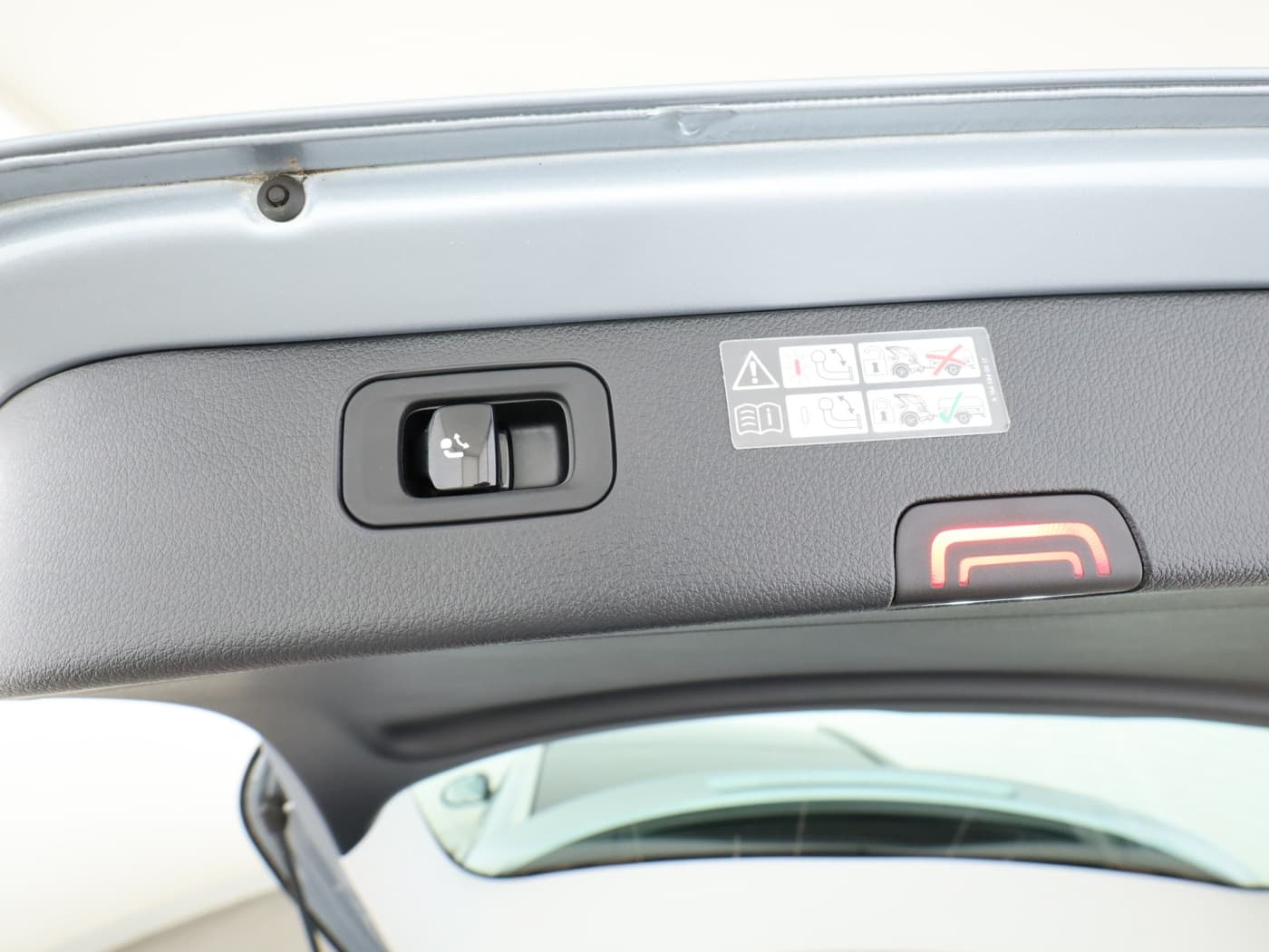 Mercedes-Benz C 220 d T Bild 25
