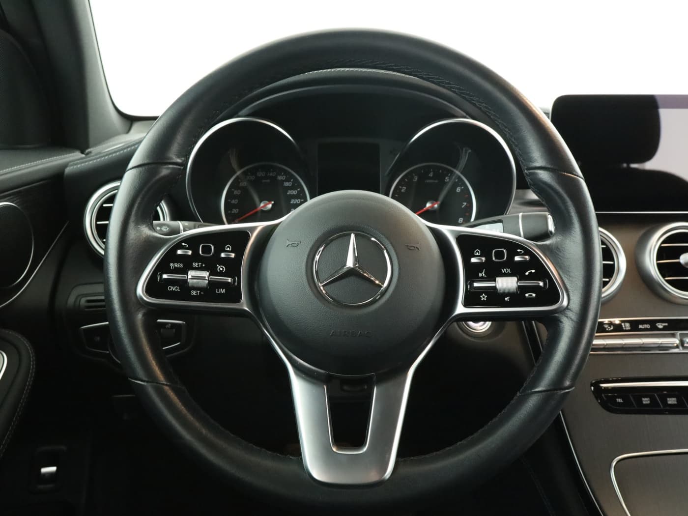 Mercedes-Benz GLC 200 4M Coup Bild 11