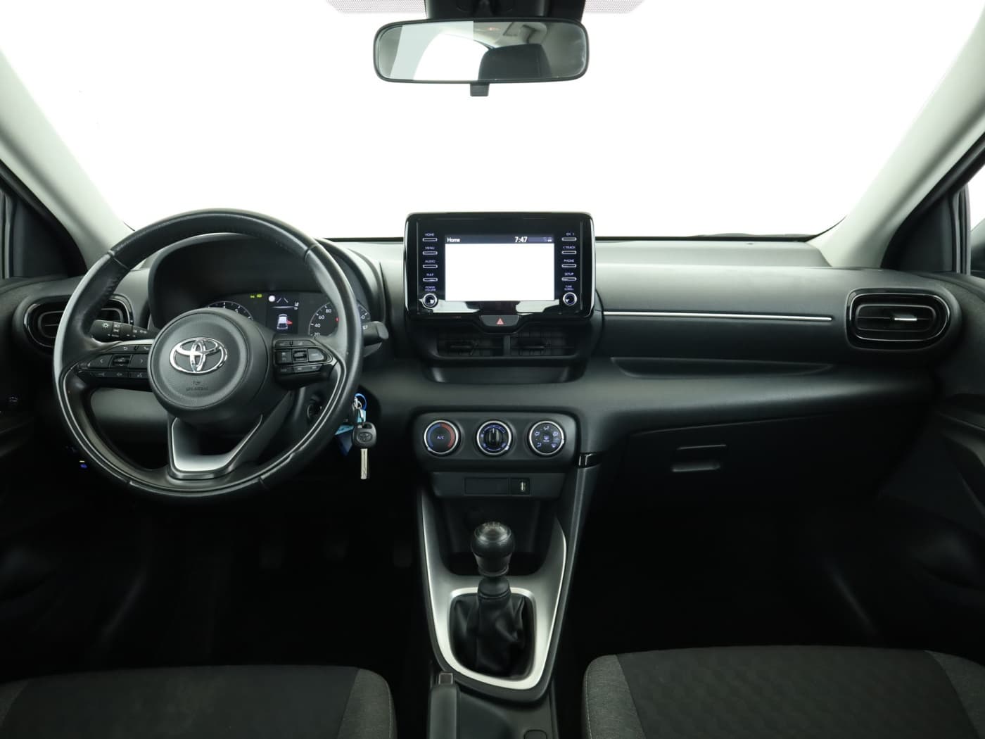 TOYOTA Yaris 1.5 Dual-VVT-iE Comfort Bild 19