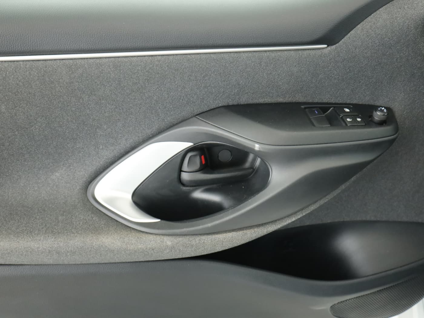 TOYOTA Yaris 1.5 Dual-VVT-iE Comfort Bild 20