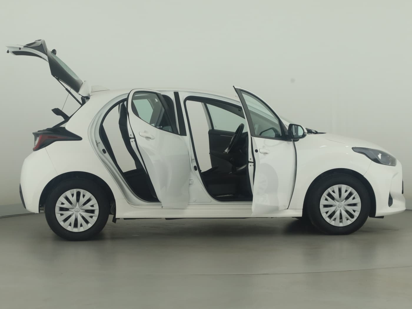 TOYOTA Yaris 1.5 Dual-VVT-iE Comfort Bild 8