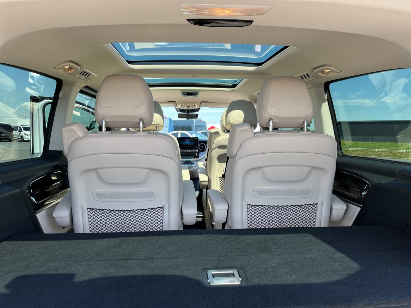 Mercedes-Benz V 300 d 4MATIC AVANTGARDE EDITION AMG Bild 25