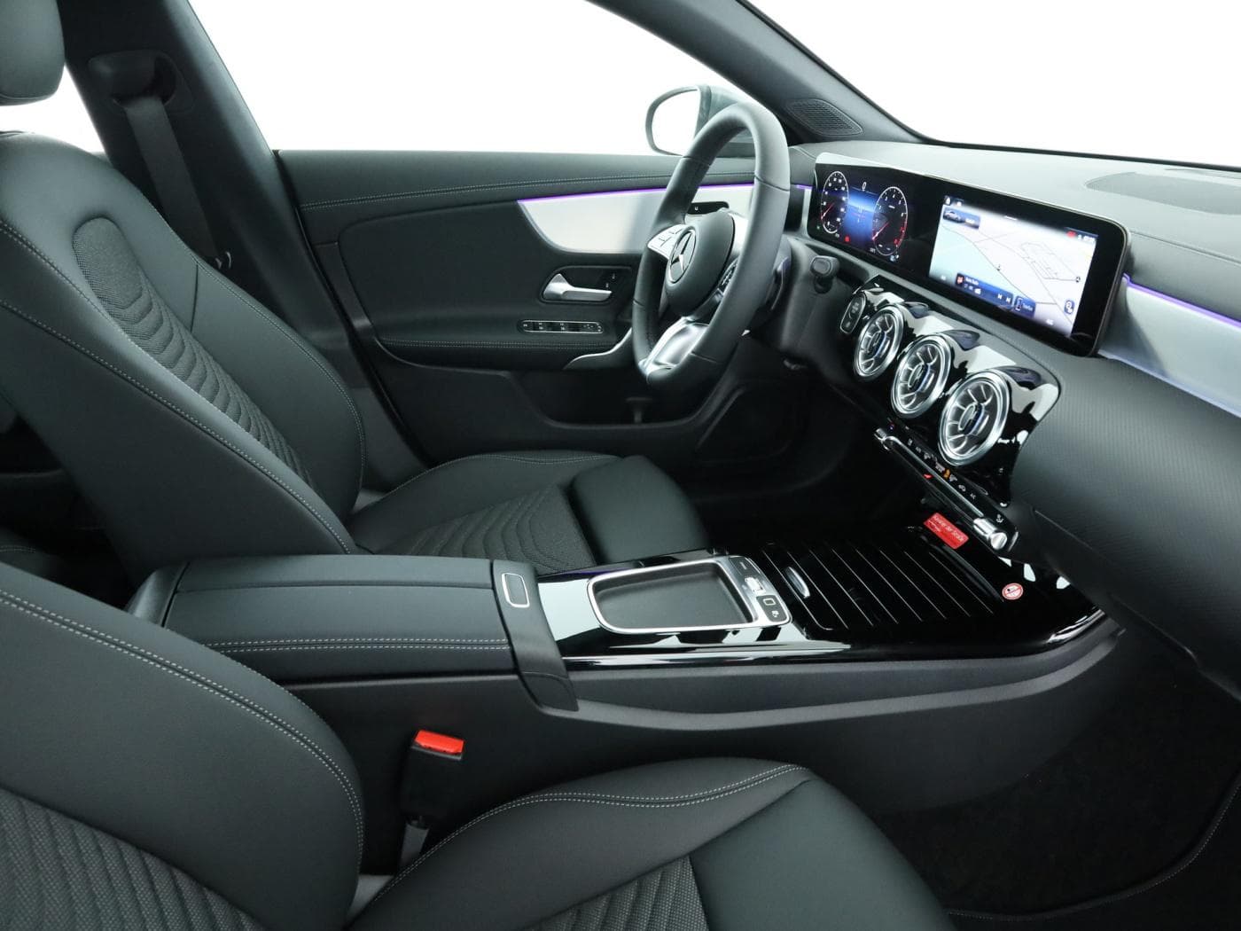 Mercedes-Benz CLA 180 Coup Bild 17