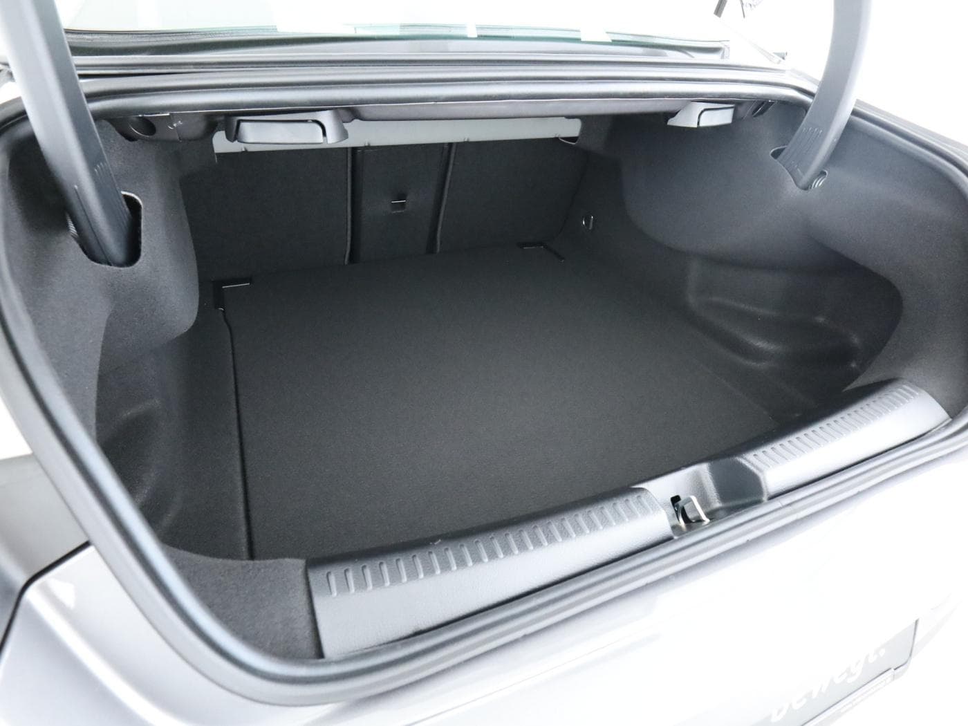 Mercedes-Benz CLA 180 Coup Bild 22