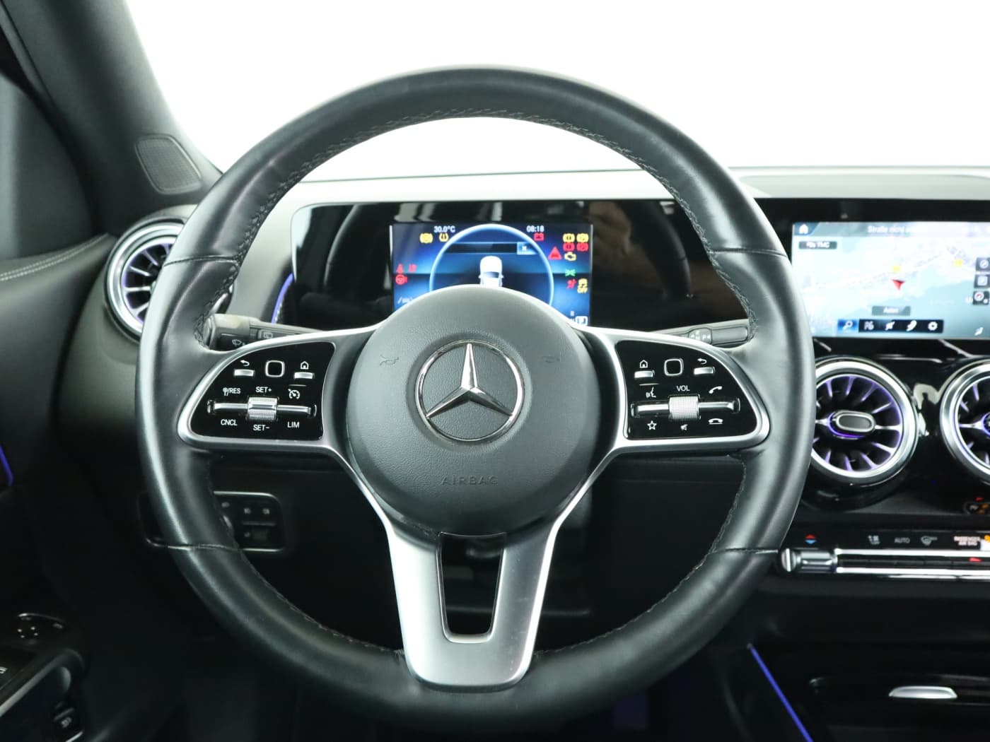 Mercedes-Benz GLB 220 d Bild 11