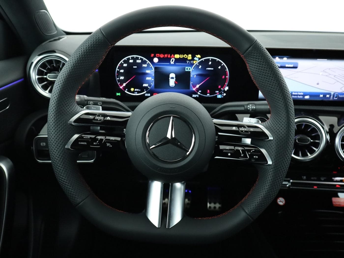 Mercedes-Benz A 200 d Bild 11