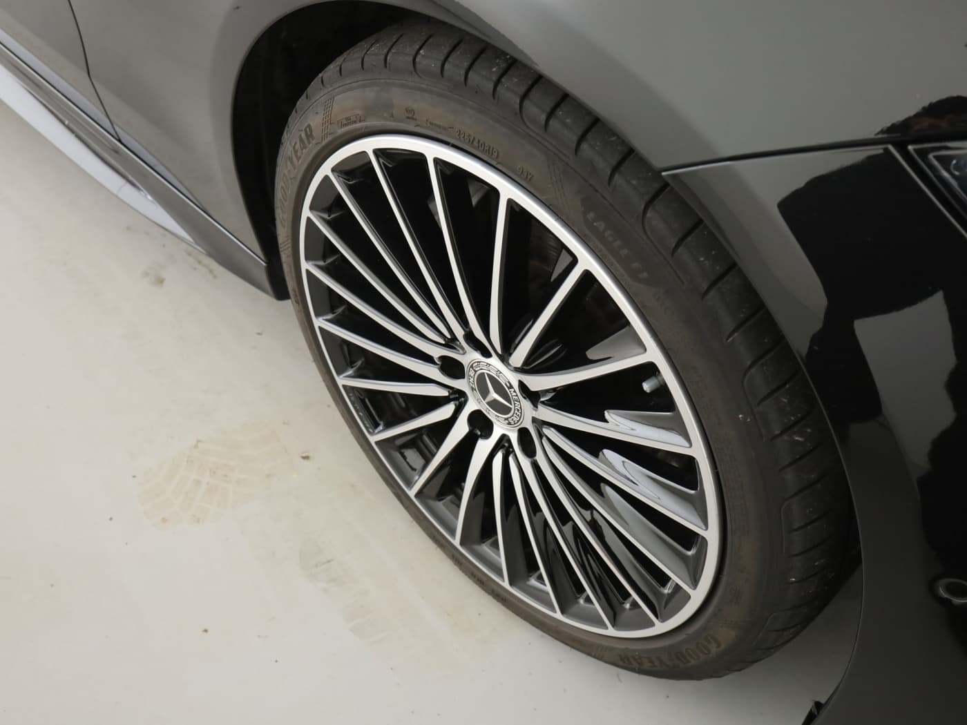 Mercedes-Benz C 300 d T Bild 21