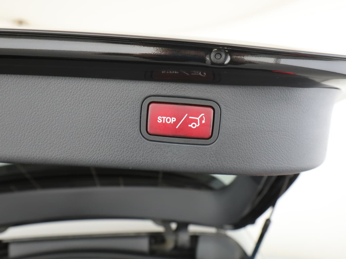 Mercedes-Benz C 300 d T Bild 24