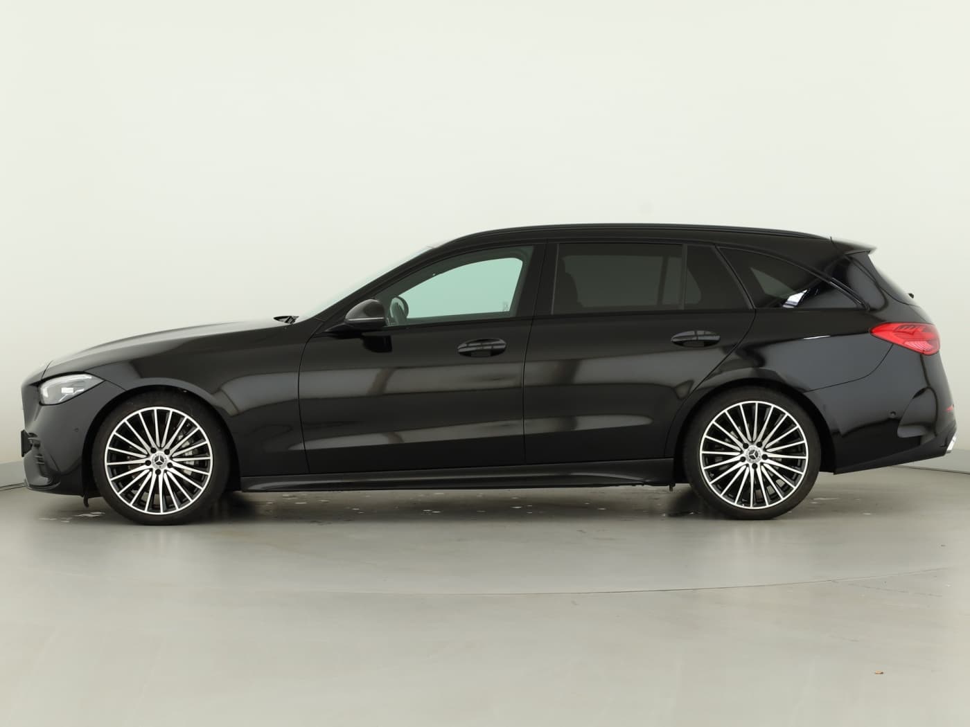 Mercedes-Benz C 300 d T Bild 7