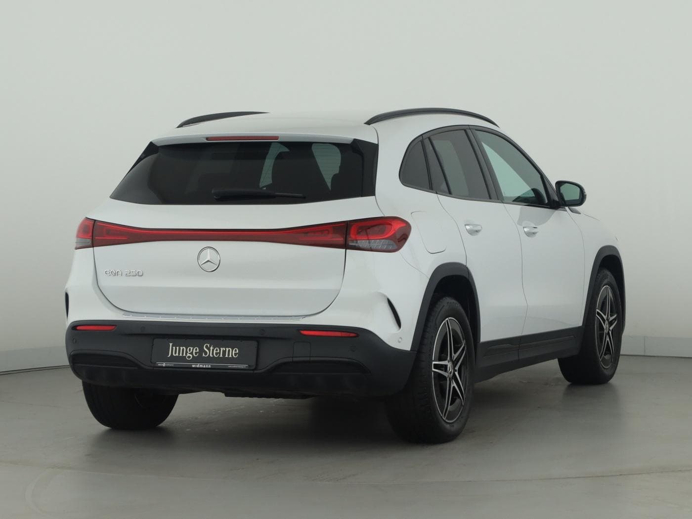 Mercedes-Benz EQA 250 Bild 2